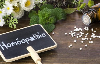 Homöopathie bei Magen-Darm-Beschwerden