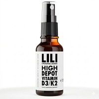 Braune Sprühflasche mit schwarzem Sprühkopf und weißem Etikett. Aufschrift: „LILI High Depot Vitamin D3/K2“ mit 20 ml Inhalt.